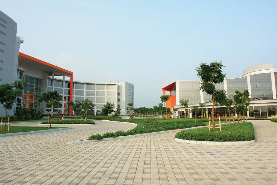 Mahindra World City
